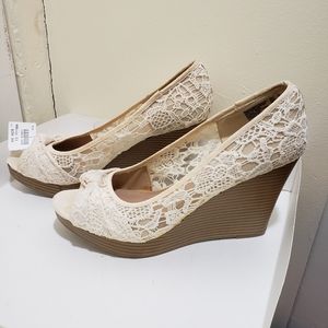 American Eagle By Payless